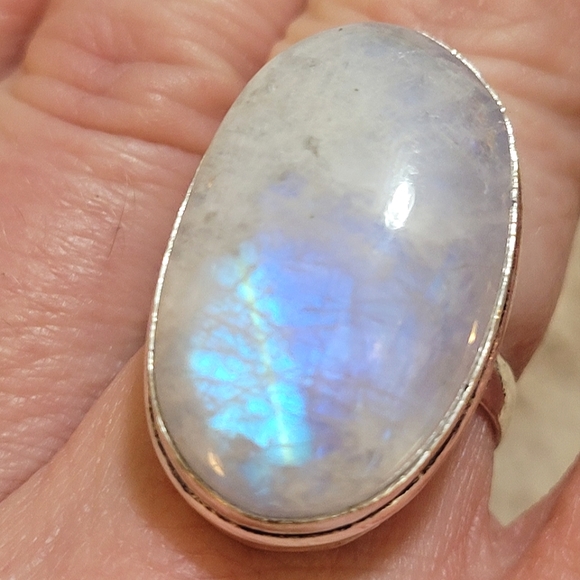 Jewelry - 🌈 Moonstone Ring, Sz 8.5